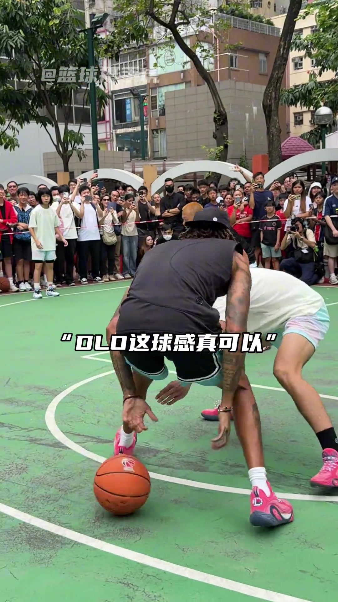 别叫我水拉?拉塞尔打街球遭遇严防 认真后开启降维打击模式